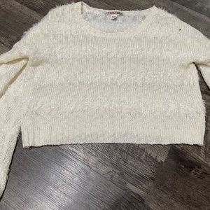 Crop top sweater